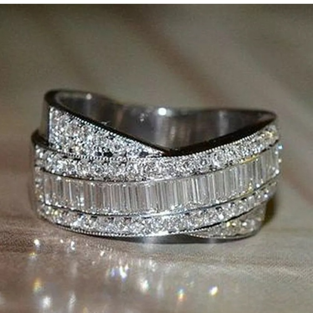 Fashion 925 Silver Ring Emerald Cut White Sapphire - Picture 3 of 3